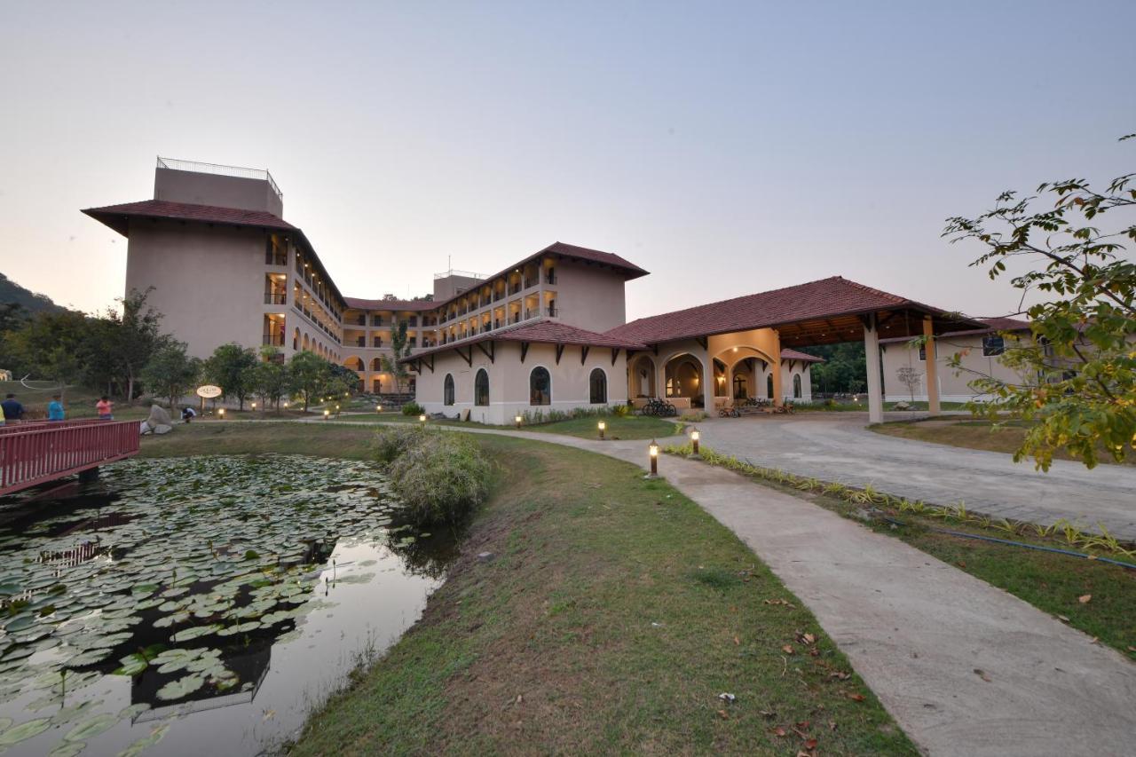 Bhanu The Fern Forest Resort & Spa, Jambughoda المظهر الخارجي الصورة